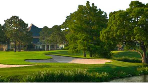 Landscape view of Bay Oaks Country Club grounds